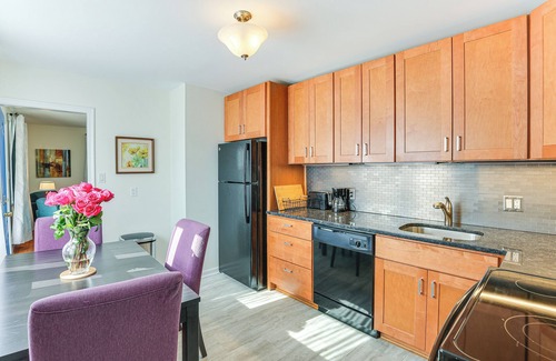 Middle River Casa | 13 Mi to Downtown Baltimore: Quiet Home w/ Porch