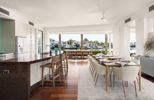 Noosaville Casa | 13 The Promontory Noosa Waters