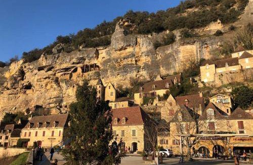 Sarlat-la-Caneda Historic Center Apartamento | 130 m² Apartamento ∙ 4 habitaciones ∙ 7 huéspedes
