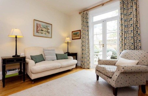 Avonmore and Brook Green Casa | 130 m² Casa ∙ 3 habitaciones ∙ 5 huéspedes