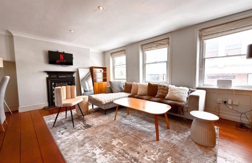 Fitzrovia Apartamento | 1300ft Fitzrovia Soho 2B2B by Tottenham Court Road Station Elizabeth line & Oxford Street