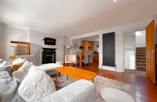 Fitzrovia Apartamento | 1300ft Fitzrovia Soho 2B2B by Tottenham Court Road Station Elizabeth line & Oxford Street