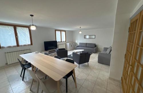 Meyzieu Apartamento | 130m T4 garden and car parks - Stade-Eurexpo-Lyon