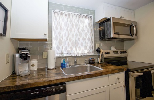 Pinehurst Condominio | 136 Lakeview - 2 bed/2 bath condo with access to the community pool!
