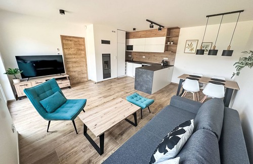 Smrzovka Casa | 13ka Sunny Lodge by Interhome
