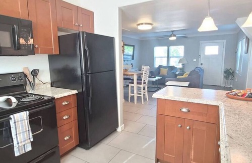 Garfield Apartamento | 13th Pl Left · Charming Apt |Downtown|Phoenix|Historic|Patio