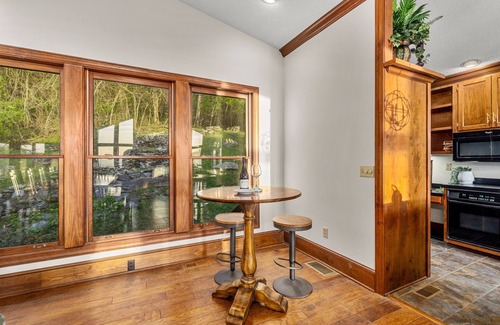 Canton Casa | 14 Acres - Theater Room - 20 Miles to DT Asheville - Paved Drive the whole way!