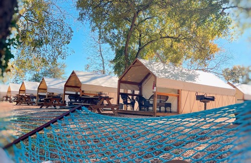 Prairie Lea Cabina | 14 Blue River Camp - Glamping Cabin
