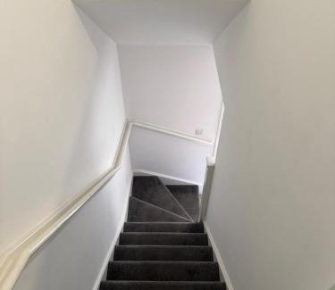 Swindon Casa | 14 Lumb close