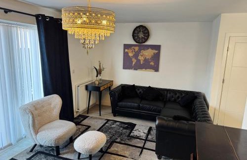 Swindon Casa | 14 Lumb close
