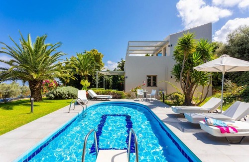 Maroulas Villa | 140 m² Villa ∙ 2 habitaciones ∙ 6 huéspedes