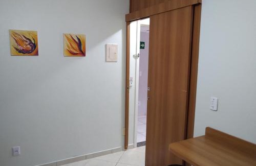 J Jeriquara Apartamento | 1406 AP 2 Quartos, Banheira de Hidro privativa , bebidas liberadas nas piscinas e internet no ap, proximo ao shopping singapura
