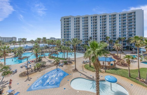 Indian Bayou Condominio | 1411 | Walk to Morgans! Tropical Pools & Amenities Galore!
