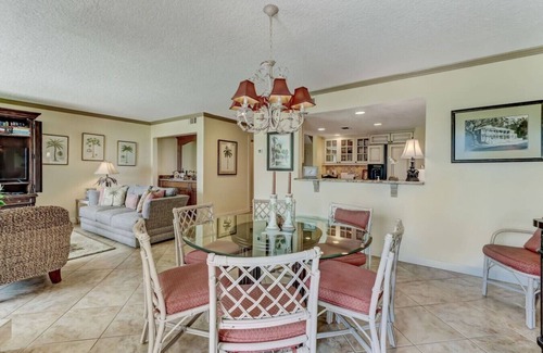 Fernandina Beach Apartamento | Oceanfront Townhome: Your Coastal Paradise