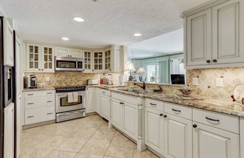 Fernandina Beach Apartamento | Oceanfront Townhome: Your Coastal Paradise
