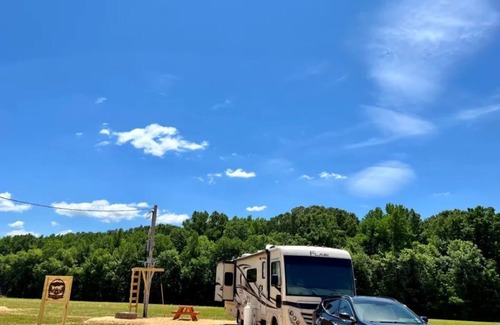 Flatwoods Alquiler De RV | 142B TRI-STAR TRAVELS SITE 17