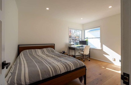 Van Nuys Casa | 14333 Collins St
