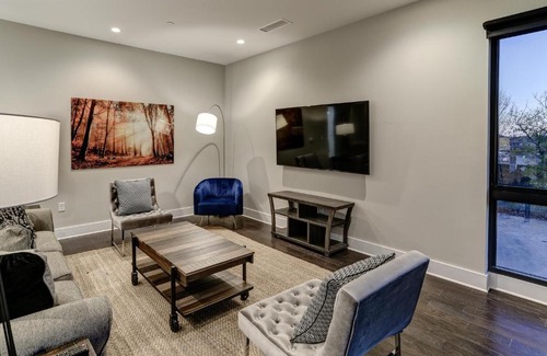 Downtown Asheville Casa | 145 Biltmore Ave Condo 541B0A