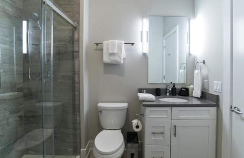 Downtown Asheville Casa | 145 Biltmore Ave Condo 541B0A