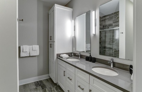 Downtown Asheville Casa | 145 Biltmore Ave Condo 541B0A
