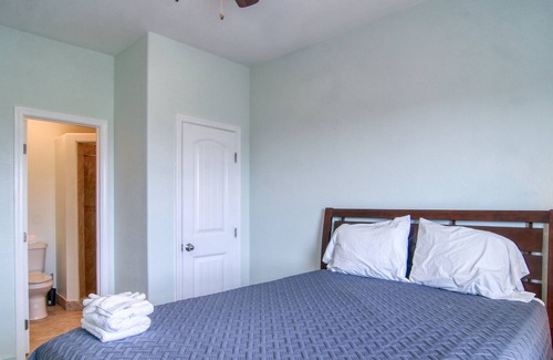 Port Aransas Casa | 146 Beachview Drive Downstairs Bved146 3 Bedroom Home by RedAwning