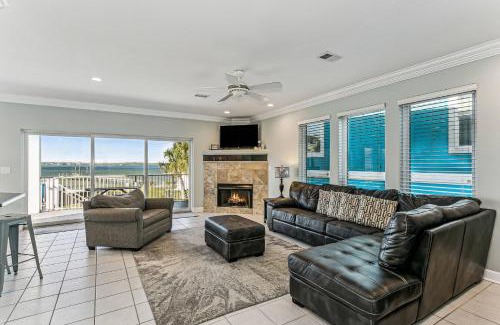 Caribbean Isle Casa | 1460 Bermuda Dr