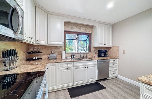 Clearwater Casa | 1465 Satsuma Street S