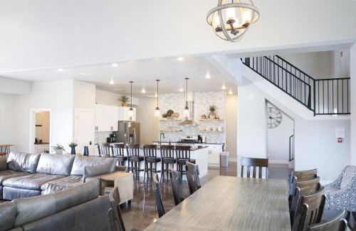 Hurricane Casa | 1469 Sandy Bottoms