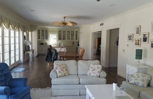 Edgartown Casa | 15 bedroom home walking distance to Edgartown
