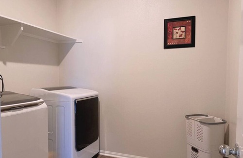 Riverside Casa | 15% Charming #101 room in fabulous Riverside