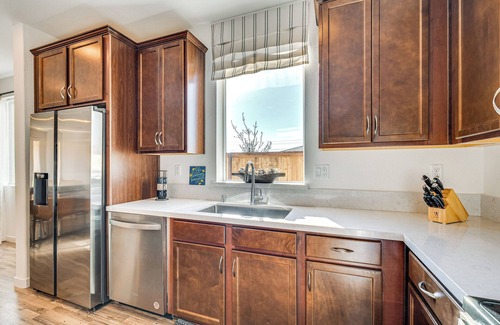 Sacramento Casa | 15 Mi to Dtwn Sacramento: Newly Built Home!