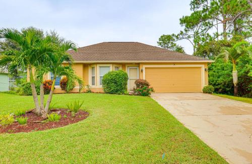 Port Malabar Casa | 15 Mi to Melbourne Palm Bay Home with Pool and Lanai