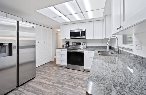 Regency Park Casa | 15 min from the beach