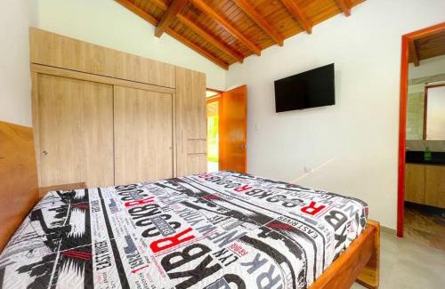 Andes Casa | 15 mins to Jardín Spacious & Convenient House