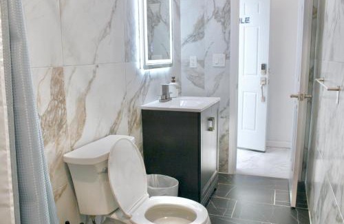 Queens Apartamento | 15 Minutes From Manhattan 2-Bedroom Apartment in LIC Astoria Queens