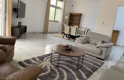 Dakar Apartamento | 15 minutes from the sea! Apartment with gym, ideal for families.