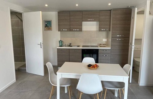 Saint-Pierre-d'Oleron Apartamento | (15) New studio, in near the salt marshesthe golf and the beach.