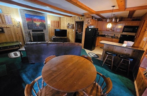 Cloudcroft Cabina | 15 Spruce Meadow · Sweet, Cozy Cabin Just 6 Miles from Cloudcroft