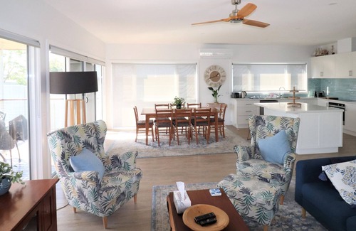 Mallacoota Casa | 15 Stanley Avenue Mi