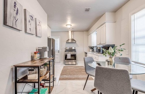 Central Oklahoma City Casa | 15% Summer Discount~ Entire Home ~ Full Kitchen ~ Large Fenced Backyard