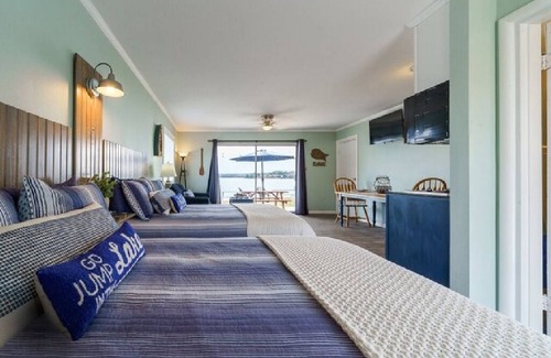Hot Springs Hotel | #15 The Cove - Double Bed Room (pet-friendly)