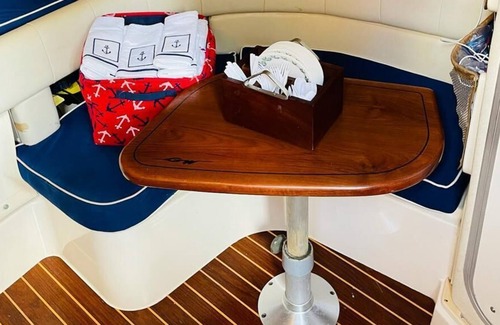 West Little Havana Alquiler De Eote | $150 PER HR Grady White 33 Ft Boat. Max10 guests. Inbox us