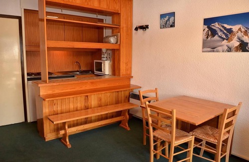 Flaine Apartamento | 300m del centro estación, 1.o piso, balcón, tv, local para esquís, 25m², Flaine