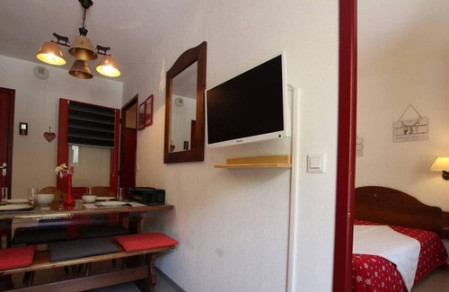 Vallouise-Pelvoux Apartamento | 150m del centro estación, 2.o piso, balcón, tv, 36m², Pelvoux