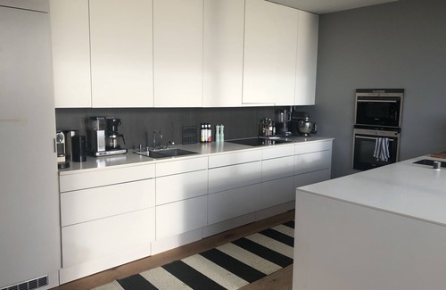Varberg Municipality Casa | Villa de 150m2 junto al mar en Varberg, a pocos pasos de la playa.