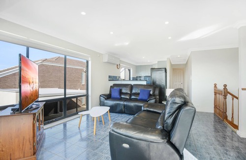 Hayborough Casa | 15A Elliot - Wi-Fi - Close to Beach
