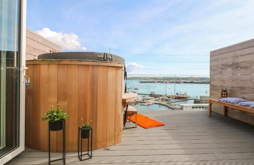 Mylor Churchtown Casa | 16 Arwenack Street