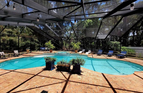 Seminole Casa | 16 beds, 5BA, 2 Acres, Salt POOL, Spa