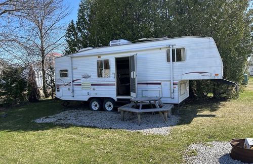 Stokes Bay Casa | #16 Comfy Camping with a waterview