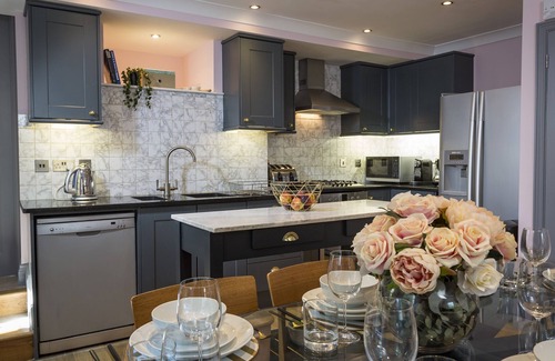 Salcombe Cabaña | 16 Courtenay Street, SALCOMBE